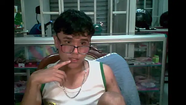 Snapshot of Baby_Cream chatting on December 13, 2024, 10:51 am Baby Cream online show from December 13, 2024, 10:51 am