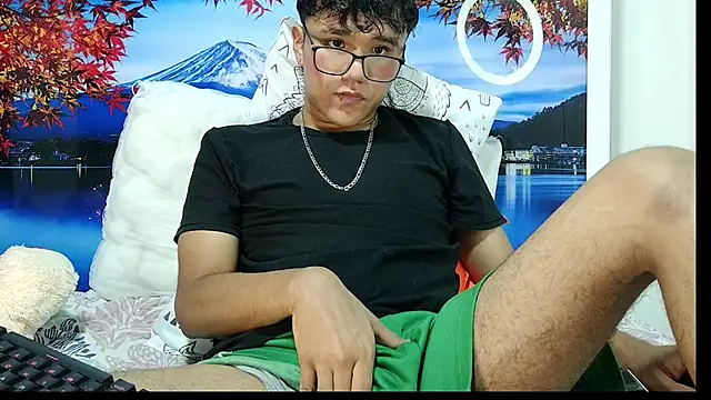 Snapshot of Baby_Cream chatting on December 15, 2024, 9:03 am Baby Cream online show from December 15, 2024, 9:03 am