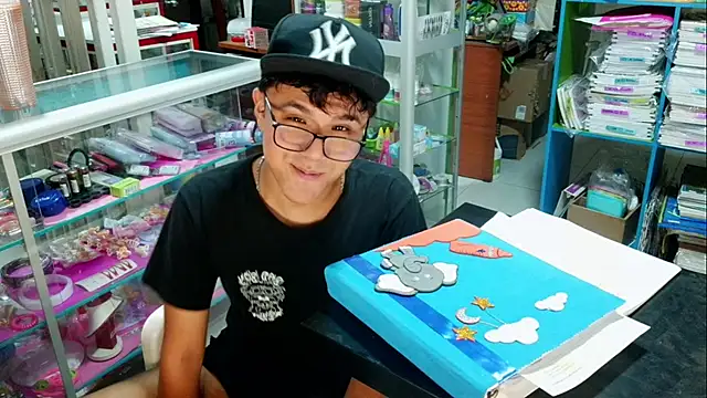 Snapshot of Baby_Cream chatting on January 31, 2025, 6:02 am Baby Cream online show from January 31, 2025, 6:02 am