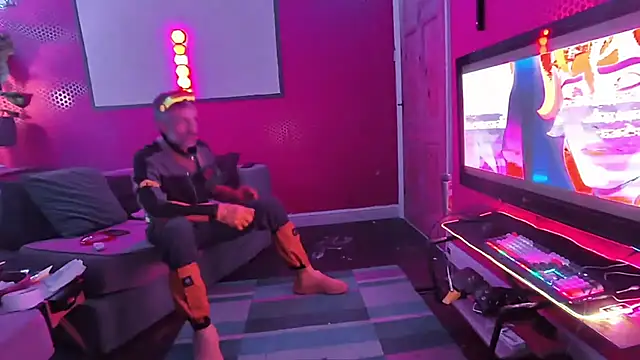 Snapshot of unclestefansdick chatting on December 5, 2025, 6:11 am unclestefansdick online show from December 5, 2025, 6:11 am