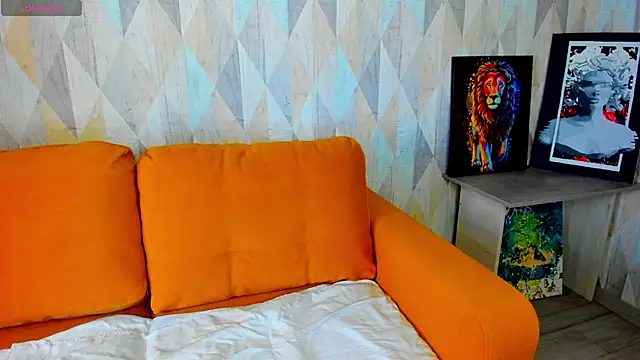 Michelle Blond online show from March 16, 2025, 7:15 am