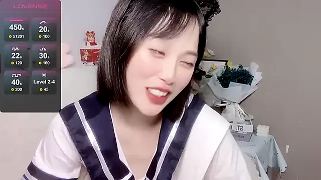 Snapshot of LaoSHI-999 chatting on January 8, 2025, 4:44 am LaoSHI-999 online show from January 8, 2025, 4:44 am