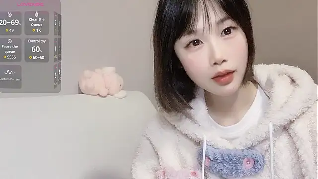 Snapshot of LaoSHI-999 chatting on February 19, 2025, 12:14 am LaoSHI-999 online show from February 19, 2025, 12:14 am