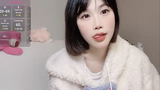 Snapshot of LaoSHI-999 chatting on February 19, 2025, 9:28 am LaoSHI-999 online show from February 19, 2025, 9:28 am