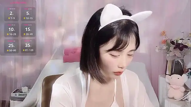 Snapshot of LaoSHI-999 chatting on February 28, 2025, 10:50 pm LaoSHI-999 online show from February 28, 2025, 10:50 pm