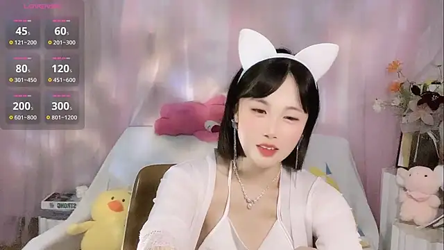 Snapshot of LaoSHI-999 chatting on March 1, 2025, 10:13 am LaoSHI-999 online show from March 1, 2025, 10:13 am