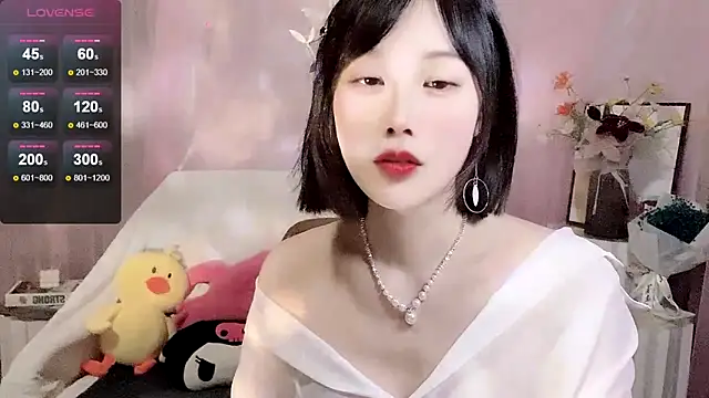 Snapshot of LaoSHI-999 chatting on March 11, 2025, 7:48 am LaoSHI-999 online show from March 11, 2025, 7:48 am