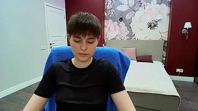 EmiliaYours online show from March 24, 2026, 3:50 pm