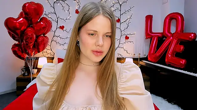 Snapshot of holy_kitty chatting on February 14, 2025, 10:07 am holy kitty online show from February 14, 2025, 10:07 am