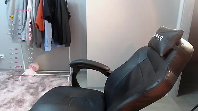 Snapshot of mishadiesel chatting on December 16, 2024, 6:16 pm mishadiesel online show from December 16, 2024, 6:16 pm