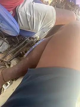 Snapshot of tamil000000 chatting on March 10, 2025, 6:59 am tamil000000 online show from March 10, 2025, 6:59 am