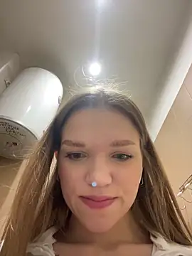 Snapshot of KitteCat chatting on December 14, 2024, 11:50 am KitteCat online show from December 14, 2024, 11:50 am