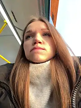 Snapshot of KitteCat chatting on January 4, 2025, 11:43 am KitteCat online show from January 4, 2025, 11:43 am