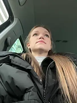 Snapshot of KitteCat chatting on January 31, 2025, 7:39 am KitteCat online show from January 31, 2025, 7:39 am