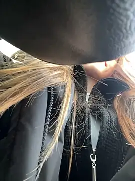 Snapshot of KitteCat chatting on February 7, 2025, 12:17 pm KitteCat online show from February 7, 2025, 12:17 pm