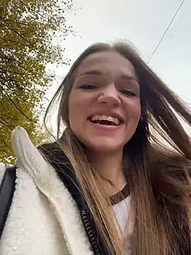 Snapshot of KitteCat chatting on October 16, 2025, 9:43 am KitteCat online show from October 16, 2025, 9:43 am