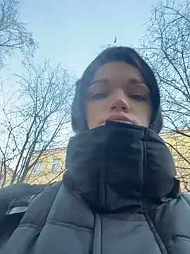 Snapshot of KitteCat chatting on December 14, 2025, 7:58 am KitteCat online show from December 14, 2025, 7:58 am