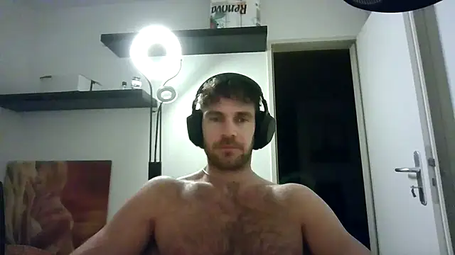 alpha-hunk online show from November 19, 2025, 9:26 pm