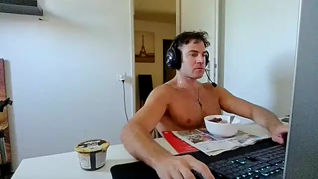 alpha-hunk online show from June 15, 2026, 10:28 am