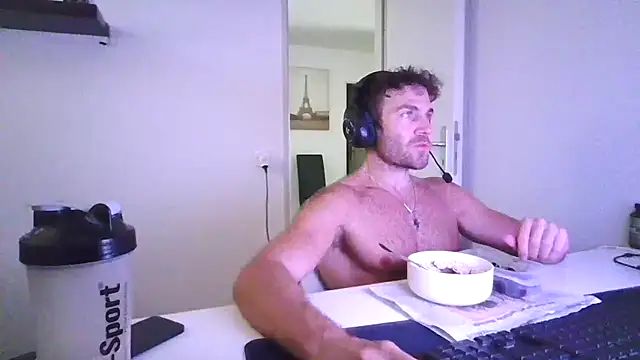 alpha-hunk online show from June 25, 2026, 10:09 am