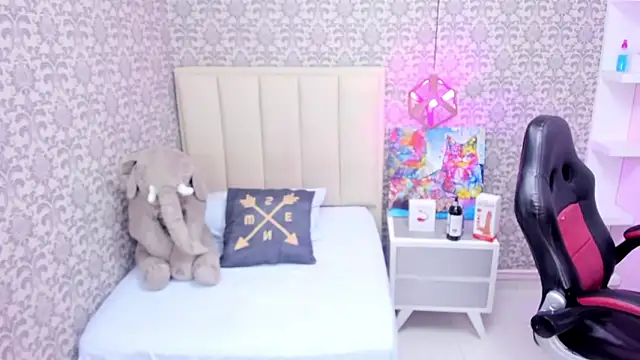 Snapshot of MAYROBERTSS chatting on February 27, 2025, 3:47 am MAYROBERTSS online show from February 27, 2025, 3:47 am