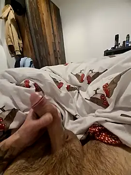 NiceBone000 online show from January 8, 2025, 8:50 pm