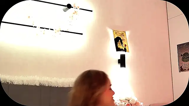 Snapshot of SIlviaBeyt chatting on April 5, 2026, 8:06 pm SIlviaBeyt online show from April 5, 2026, 8:06 pm