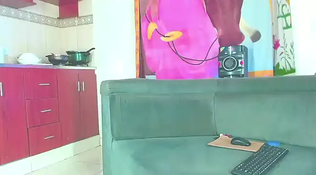 Snapshot of Yariya_sensual chatting on January 3, 2025, 6:33 am Yariya sensual online show from January 3, 2025, 6:33 am