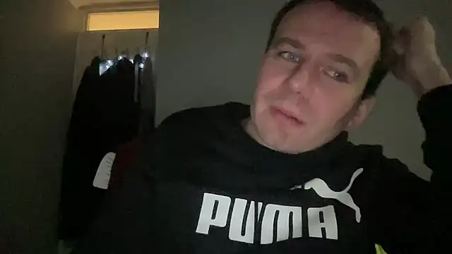 Snapshot of GotItGoin chatting on February 12, 2026, 8:37 pm GotItGoin online show from February 12, 2026, 8:37 pm