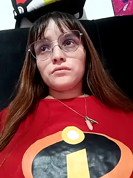 Snapshot of Lucyy-hess chatting on December 11, 2024, 2:30 am Lucyy-hess online show from December 11, 2024, 2:30 am