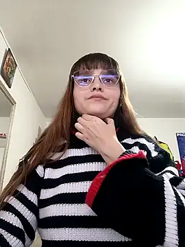 Snapshot of Lucyy-hess chatting on January 5, 2025, 12:31 am Lucyy-hess online show from January 5, 2025, 12:31 am