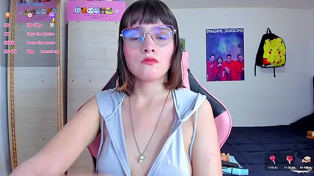 Snapshot of Lucyy-hess chatting on September 26, 2025, 6:56 pm Lucyy-hess online show from September 26, 2025, 6:56 pm