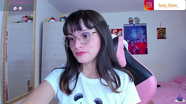 Snapshot of Lucyy-hess chatting on July 15, 2026, 9:53 pm Lucyy-hess online show from July 15, 2026, 9:53 pm