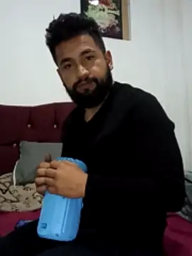 sabor Latino bdsm online show from November 12, 2025, 3:23 pm