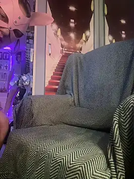  linarose online show from December 4, 2024, 10:30 pm