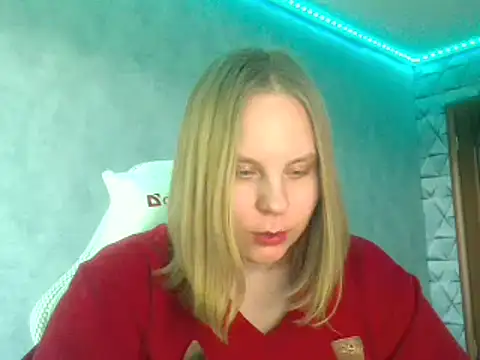 Thalia  Star online show from March 16, 2025, 12:22 pm