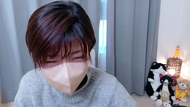 Snapshot of Risa_06 chatting on February 15, 2026, 5:37 am Risa 06 online show from February 15, 2026, 5:37 am