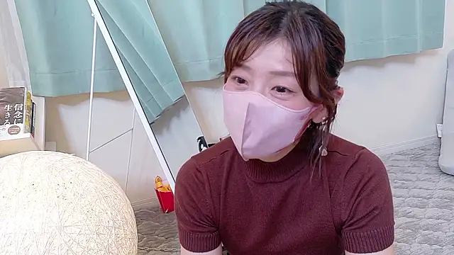 Risa 06 online show from May 26, 2026, 12:01 pm