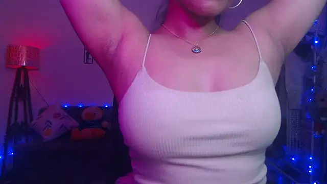 Snapshot of Zonayesha chatting on February 18, 2026, 10:28 pm Zonayesha online show from February 18, 2026, 10:28 pm