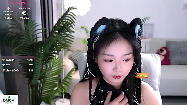 Snapshot of Sheep-1 chatting on December 3, 2024, 3:30 am Sheep-1 online show from December 3, 2024, 3:30 am