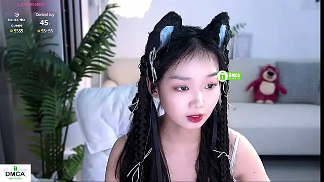 Snapshot of Sheep-1 chatting on December 4, 2024, 1:31 pm Sheep-1 online show from December 4, 2024, 1:31 pm