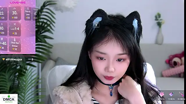 Snapshot of Sheep-1 chatting on December 15, 2024, 11:01 am Sheep-1 online show from December 15, 2024, 11:01 am