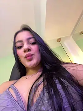 Snapshot of mallie_quinn chatting on December 28, 2024, 1:38 pm mallie quinn online show from December 28, 2024, 1:38 pm