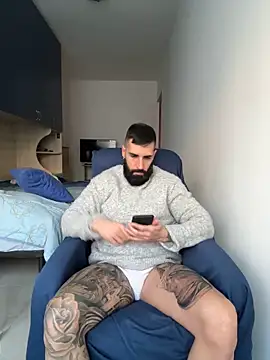 Snapshot of Gioeltoro89 chatting on January 15, 2026, 3:38 pm Gioeltoro89 online show from January 15, 2026, 3:38 pm