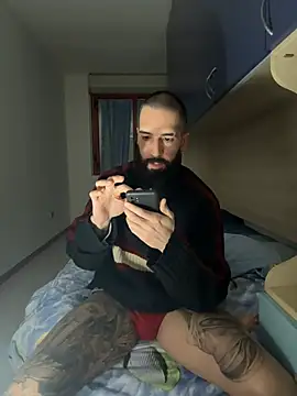 Snapshot of Gioeltoro89 chatting on February 2, 2026, 7:23 pm Gioeltoro89 online show from February 2, 2026, 7:23 pm