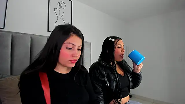 Snapshot of Laiia_Page chatting on December 5, 2025, 12:47 pm Laiia Page online show from December 5, 2025, 12:47 pm