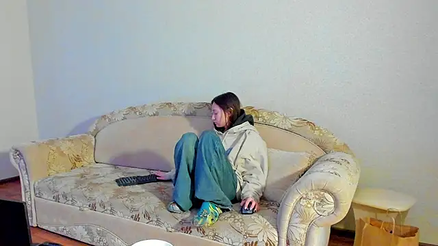 EllaSky xoxo online show from March 18, 2025, 4:59 pm