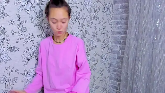 EllaSky xoxo online show from November 12, 2025, 2:56 am