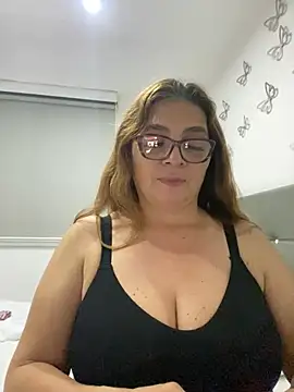Snapshot of AntonellaAlondra4 chatting on December 19, 2024, 5:29 am AntonellaAlondra4 online show from December 19, 2024, 5:29 am