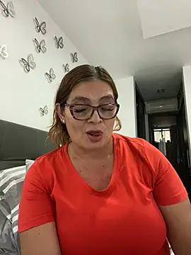 Snapshot of AntonellaAlondra4 chatting on February 1, 2025, 6:19 pm AntonellaAlondra4 online show from February 1, 2025, 6:19 pm